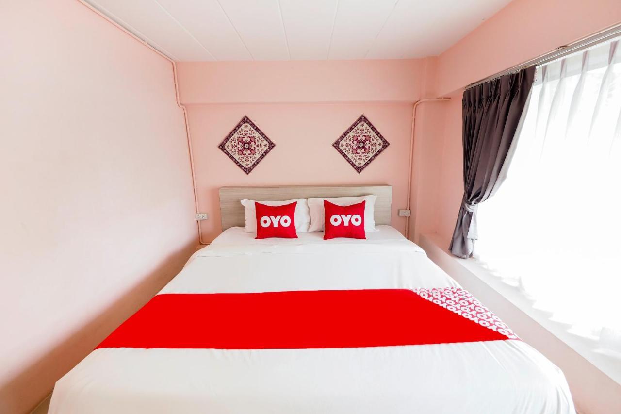 צ'יאנג מאי Oyo 983 The Private Hotel מראה חיצוני תמונה